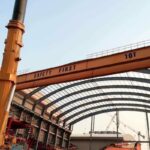 Bán cổng trục chạy trên nền bê tông
